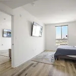Elegant 2Br Downtown Los Angeles Arts District Apartment